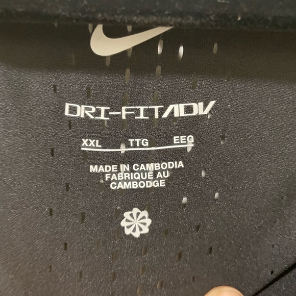 Nike Dri-FIT ADV Aeroswift running crop top - Picture 2 of 5